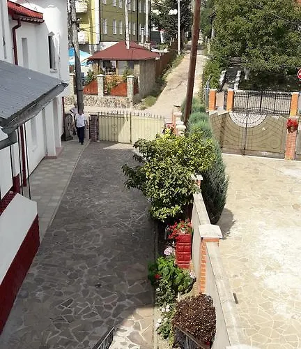 Margaryta Πανσιόν Τρούσκαβετς